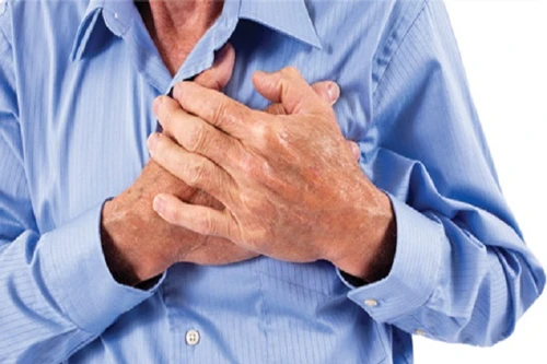 Cụ ông lên cơn đau tim, đột tử khi đang xem phim khiêu dâm