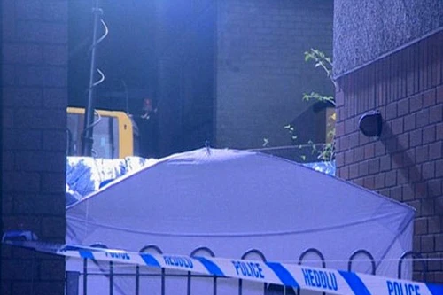 Giấu xác cha trong nhà gần 3 tháng để "ăn" tiền trợ cấp