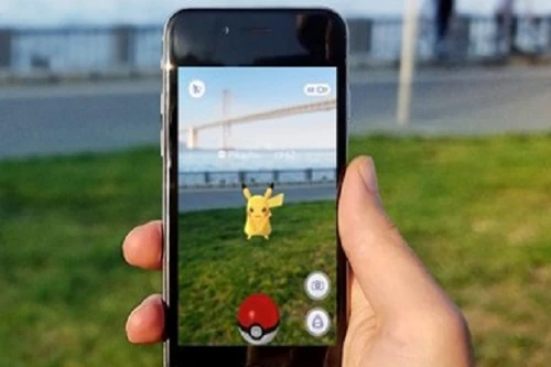 Đi bộ bắt Pokemon, cô gái trẻ bị quấy rối tình dục