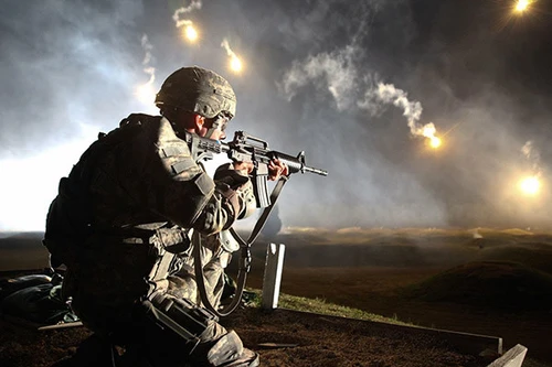 Latvia đưa quân đóng thường trực sát biên giới Nga