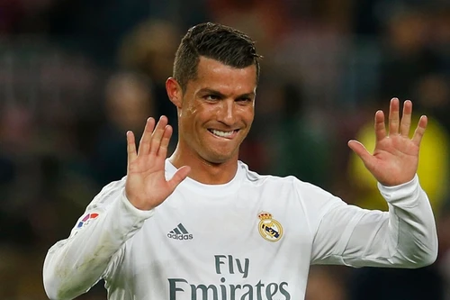 Real định giá bán Ronaldo