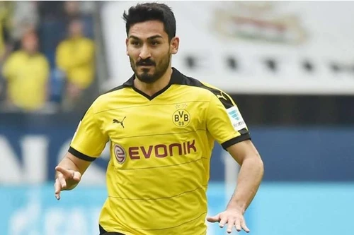 Man City đón tân binh đầu tiên