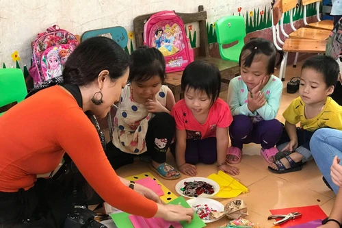 Điểm trường mầm non biên giới đón Trung thu tới