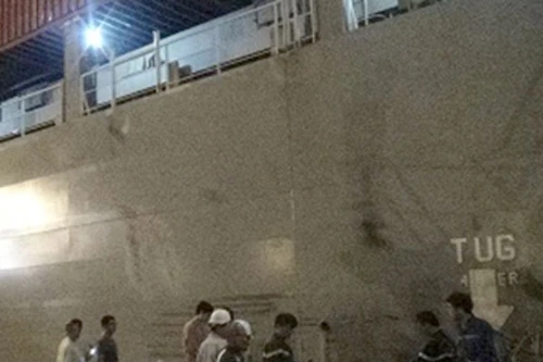 Trượt chân, thuyền phó người Hàn Quốc rơi xuống sông Đồng Nai