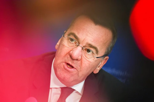 Tân Bộ trưởng Quốc phòng Đức là ai?