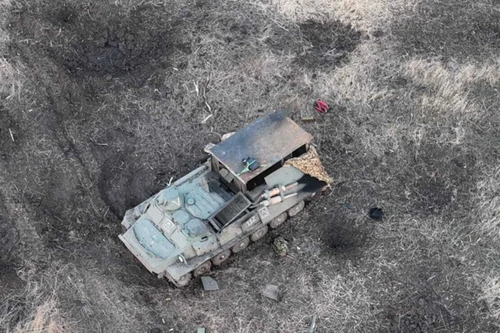 Thiết giáp huyền thoại MT-LB Liên Xô được Nga gắn thiết bị đối phó UAV