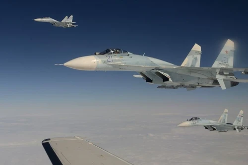 Nga điều tiêm kích Su-27 bay giám sát trinh sát cơ P-3C Orion của Đức