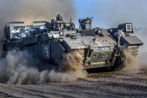 Khó tin: Thiết giáp chở quân Achzarit Mk-1/2 được hoán cải từ xe tăng T-54/55