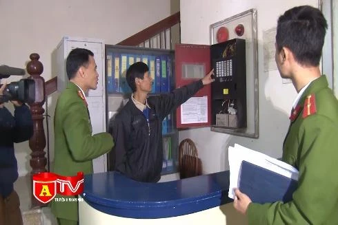 Kỳ lạ tòa nhà 10 năm đi vào hoạt động vẫn chưa được nhiệm thu PCCC 