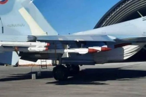 Chiến đấu cơ Su-30SM của không quân Armenia được trang bị tên lửa