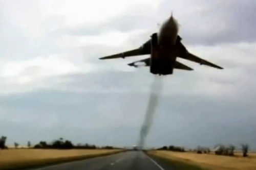 Su-24 Ukraine bị rơi, Kiev dừng mọi hoạt động của tất cả chiến đấu cơ loại này