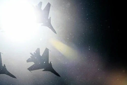 Chiến đấu cơ Nga dội bom ngăn cản IS tấn công SAA ở miền Trung Syria 