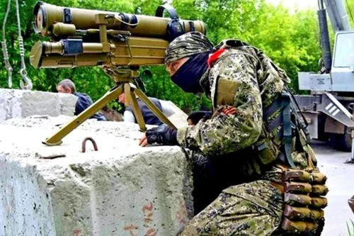 [ẢNH] DPR triển khai sát thủ diệt tăng Ukraine ở Donbass