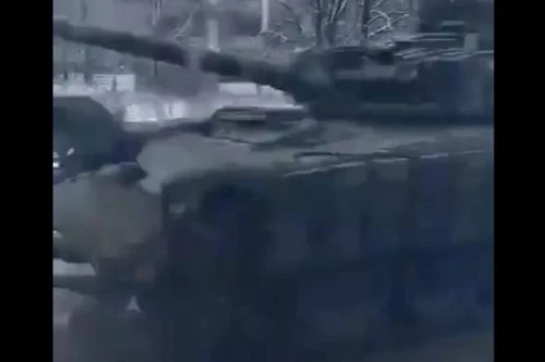 DPR triển khai hàng chục xe tăng ở Horlivka, sẵn sàng đáp trả Ukraine