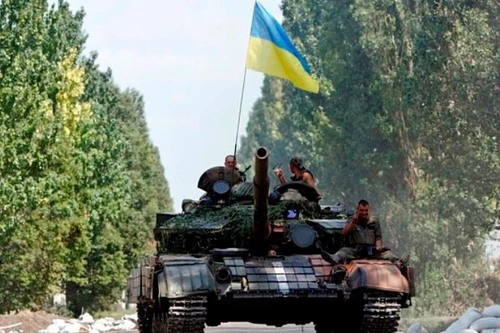 Tổng thống Ukraine ký sắc lệnh bắt đầu cuộc chiến ở Donbass ngày 15-3?