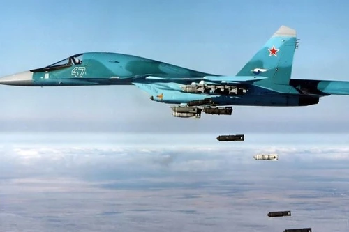 Không lực Nga dội bom phá tan đoàn xe quân sự của HTS ở Tây Bắc Syria