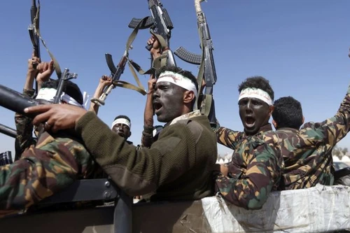 Phiến quân Houthi phóng tên lửa vào Saudi Arabia, 5 thường dân bị thương