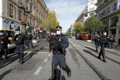 Pháp: Tấn công bằng dao ở Nice, 3 người chết, nhiều người bị thương