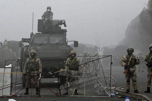 Bạo loạn ở Kazakhstan: Nga ra tay chặn cú đánh ở sườn phía nam