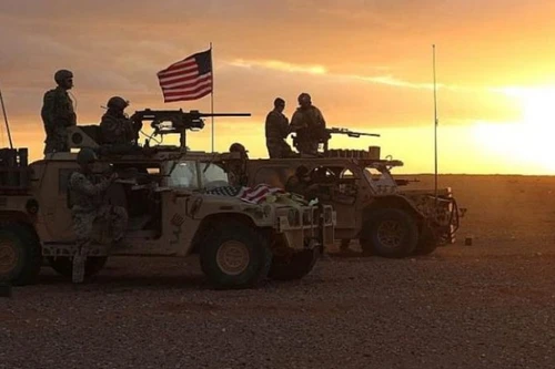 Căn cứ quân sự lớn nhất của Mỹ ở Syria bị tấn công bằng tên lửa