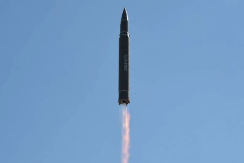 Houthi phóng tên lửa giết chết một số chỉ huy của Saudi Arabia 