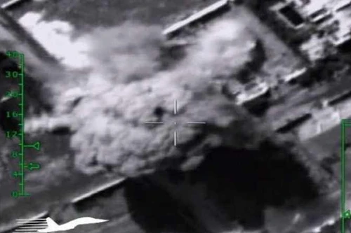 Chiến đấu cơ Nga dội bom ác liệt phiến quân IS ở Sa mạc Trắng