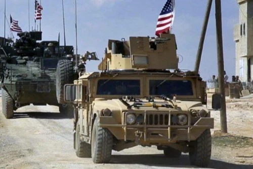 Đoàn xe lớn của liên quân Mỹ tiến vào Đông Bắc Syria