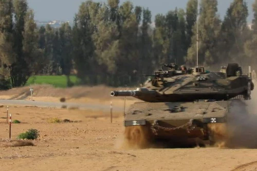 Phong trào Hamas và quân đội Israel tấn công nhau ở Dải Gaza