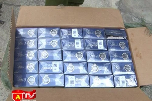 Công an huyện Gia Lâm thu giữ 50 cây thuốc lá lậu