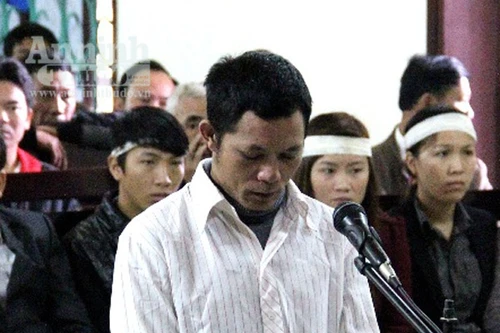 Chủ quán nhậu đâm chết “thượng đế” chỉ vì...cành lộc vừng