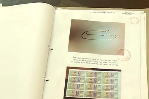 Lợi dụng khách say rượu, tài xế taxi trộm tài sản 