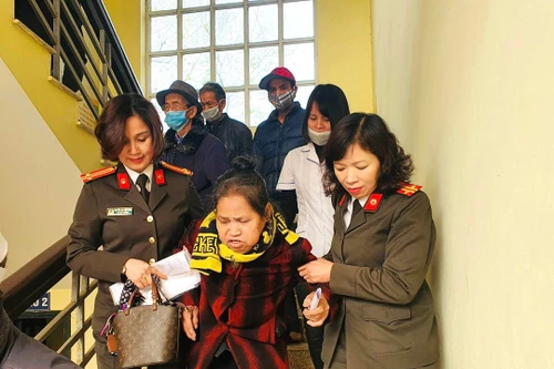 Công an Hà Nội khám chữa bệnh từ thiện cho người dân xã An Phú