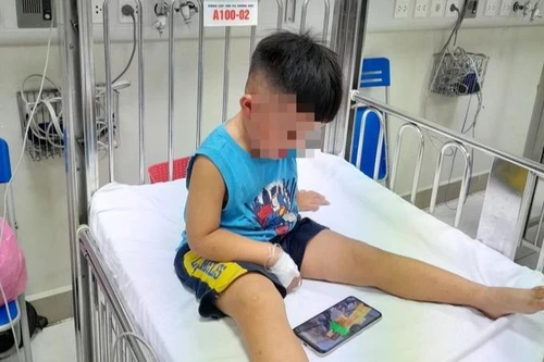 Bắt đối tượng nhét... bé trai hơn 3 tuổi trong tủ cấp đông