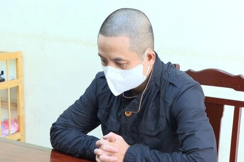 ‘Trò bẩn’ của người đàn ông trong khu đô thị