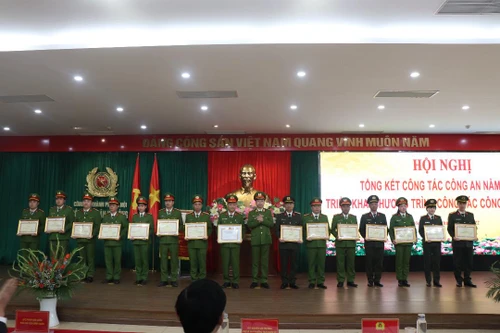 Đóng góp quan trọng vào thành tích, kết quả chung của Công an Hà Nội 