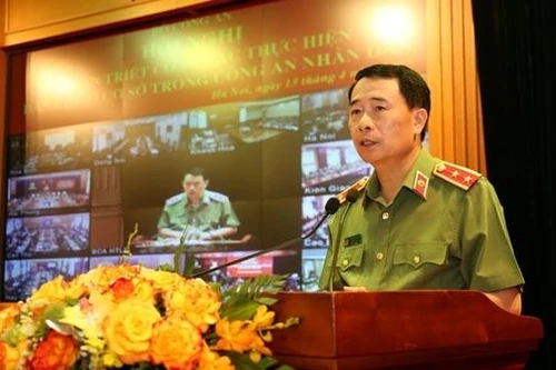 Quán triệt công tác thực hiện dân chủ ở cơ sở trong CAND