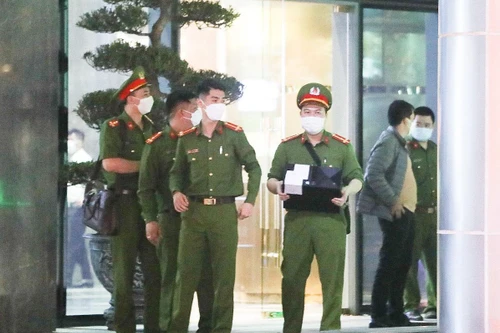 Bắt Phó Tổng giám đốc Công ty Chứng khoán BOS – Em gái Trịnh Văn Quyết