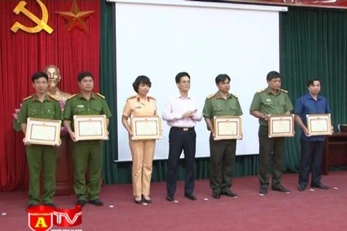 Duy trì tốt các phong trào để giữ gìn ANTT ở cơ sở