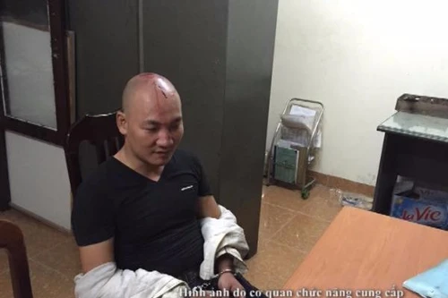 Va chạm giao thông, dùng dao "nói chuyện"