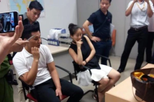 Bắt giữ thêm đối tượng trong vụ vận chuyển trái phép 3 kg vàng 