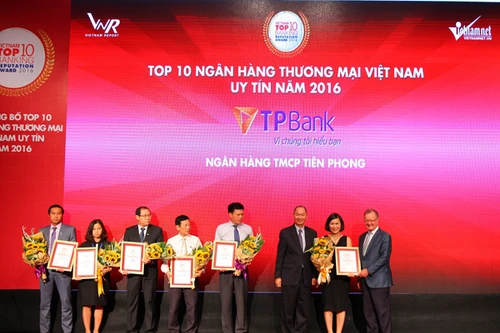 TPBank nhận giải thưởng NHTM Việt Nam uy tín nhất năm 2016