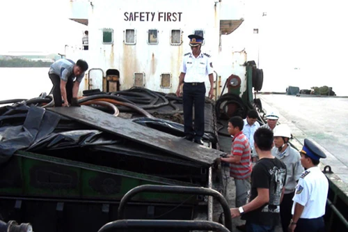 Vạch rõ chiêu trò gian lận, trốn thuế xăng dầu