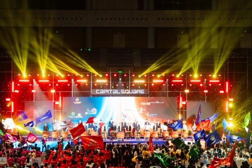 Gần 2.000 chuyên viên kinh doanh khuấy động lễ ra quân siêu dự án Capital Square Đà Nẵng