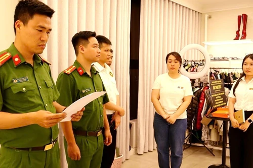 Hàng loạt người bán hàng online bị bắt vì trốn thuế: Thuế TP Hà Nội lên tiếng cảnh báo