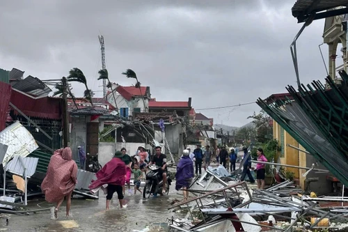 Miễn, giảm, gia hạn thuế cho người dân, doanh nghiệp bị tổn thất do bão số 10 và số 11