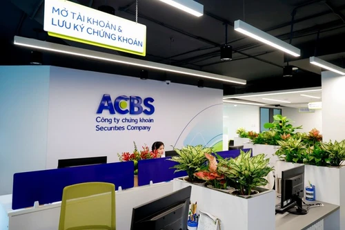 Chứng khoán ACB và HSC bị xử phạt