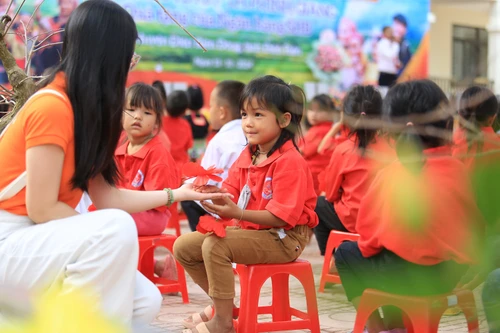 SHB cùng bạn chạm những khoảnh khắc hạnh phúc thường nhật