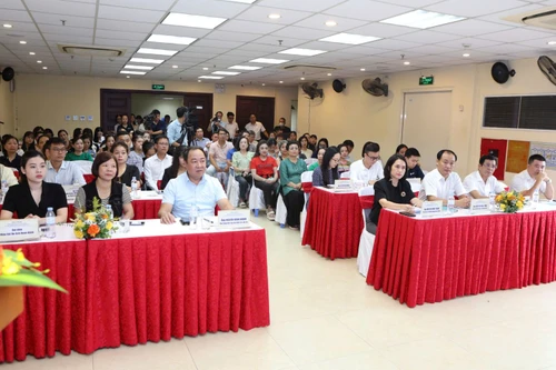 Đồng hành cùng hộ kinh doanh trong kỷ nguyên số: Biến thách thức thành cơ hội 