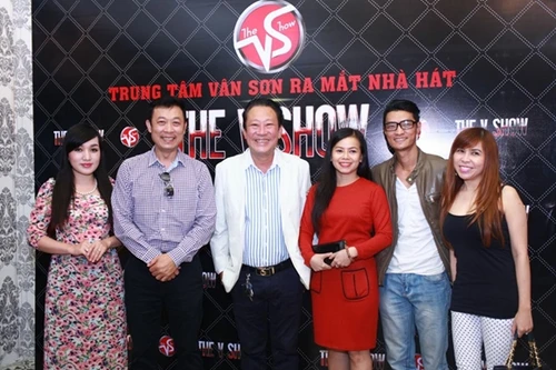 Danh hài Vân Sơn ra mắt nhà hát "The V Show" tại TP Hồ Chí Minh