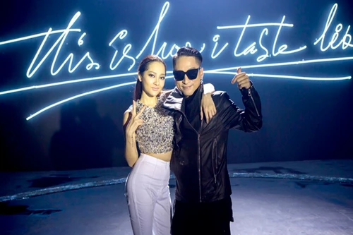 Bảo Anh mặc áo kim loại nặng 20kg, quay MV nóng bỏng